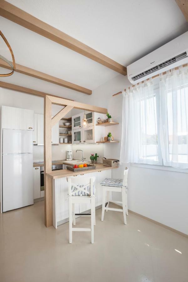 Nautilus Sea View 6 Apartment *