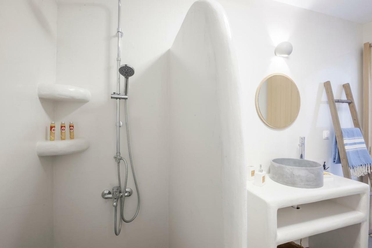 Nautilus Sea View 6 *